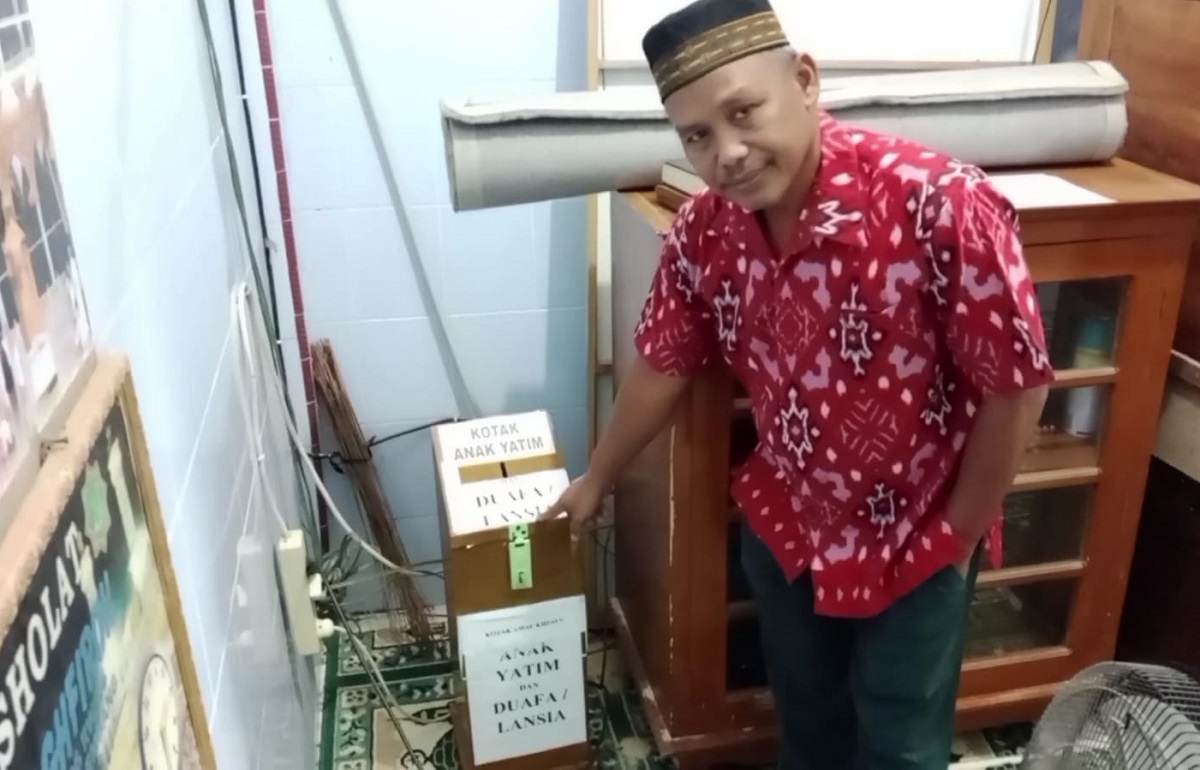 Kotak Amal Jadi Sasaran Maling di Palembang, Aksi Pelaku Terekam CCTV Masjid Al-Maghfiroh