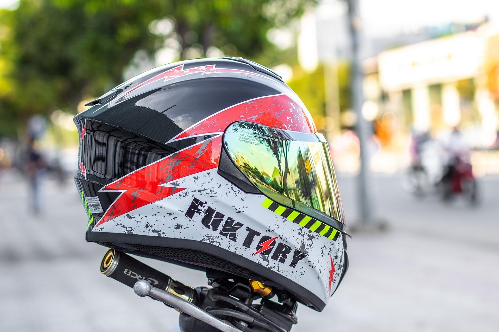 Helm Full Face 2026, Perpaduan Gaya Sporty dan Perlindungan Saat Berkendara