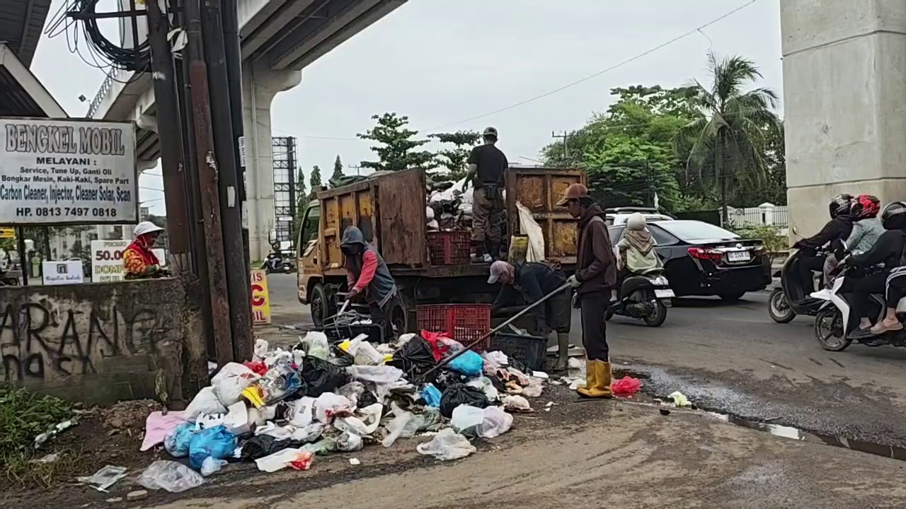 Aroma Tidak Sedap TPS Liar Ganggu Aktivitas Warga