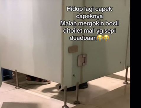 Viral! Sepasang Anak Sekolah Ketahuan Berduaan di Toilet Mal, Netizen Terkejut dengan Isi Video