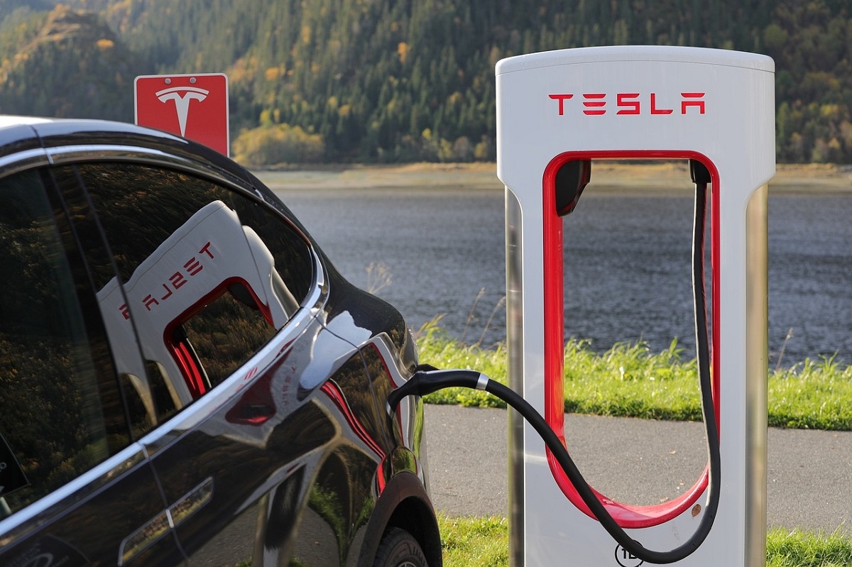 Tantangan Global Pasar Mobil Listrik: Tesla hingga Ford Merasakan Tekanan