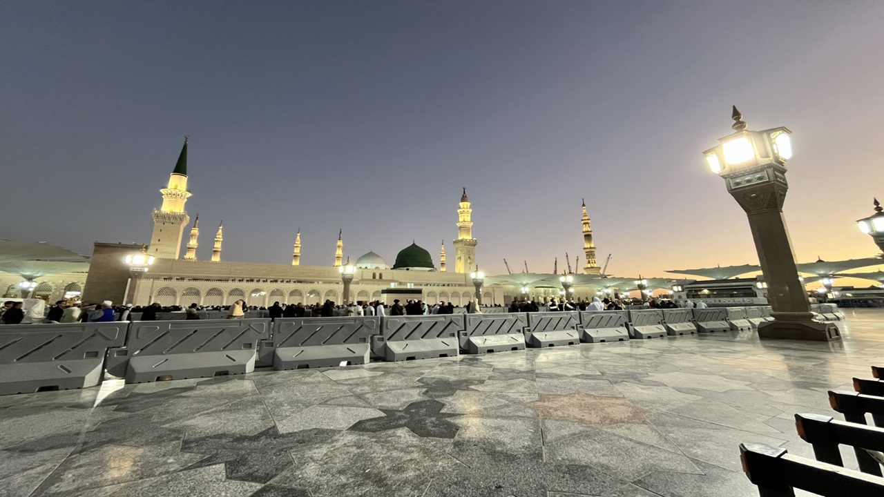 Berangkat Umrah Saat Konflik Timur Tengah? Ikuti Petunjuk Holiday Angkasa Wisata