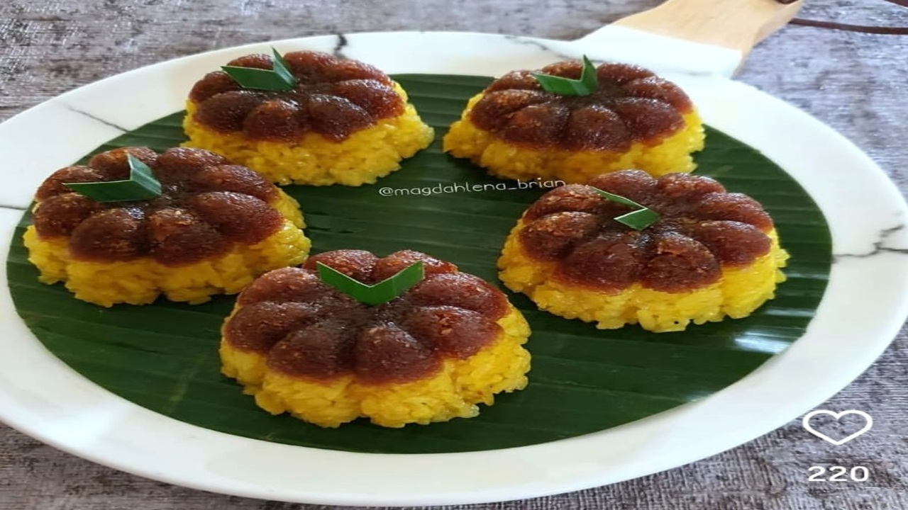 Ketan Punar Palembang: Perpaduan Ketan Pulen dan Serundeng Aromatik