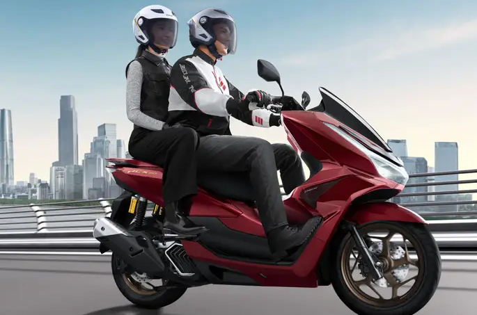 Honda PCX160 Meluncur , Ini Fitur terbarunya!