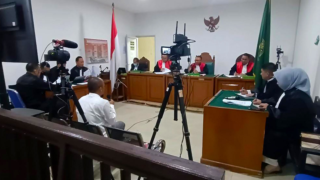 Terdakwa Ahmad Sugeng Santoso Akui Serahkan Uang Suap Rp1,5 Miliar di Rumah Kadis PUPR OKU
