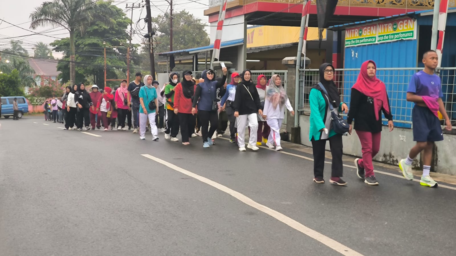 Warga Kemuning Tumpah Ruah di Roadshow Jalan Sehat PALTV 2026