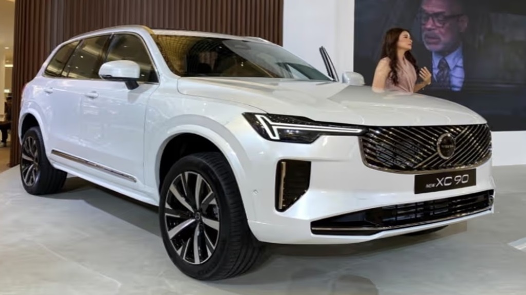 Volvo XC90 Versi Facelift Hadir dengan Tampilan Baru dan Fitur Modern Seharga Rp2,75 Miliar