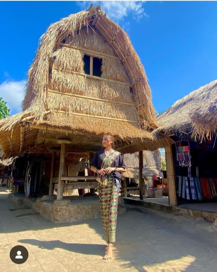 Rumah Unik Suku Sasak Desa Sade Lombok! Lantainya Terbuat dari Jerami Campur Kotoran Sapi