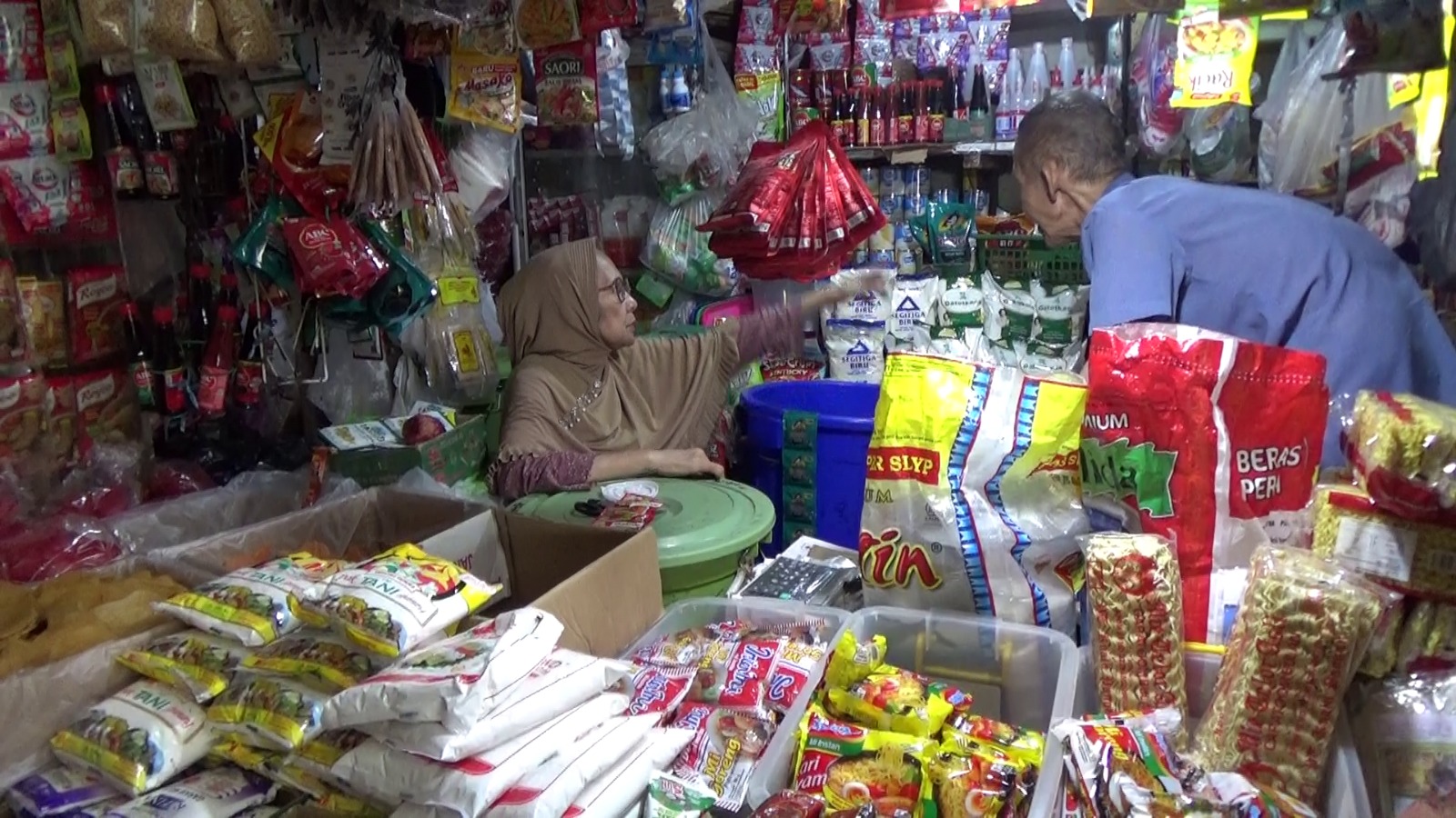 Minyakita Hilang di Pasar Sekip Ujung, Harga Melonjak di Atas HET