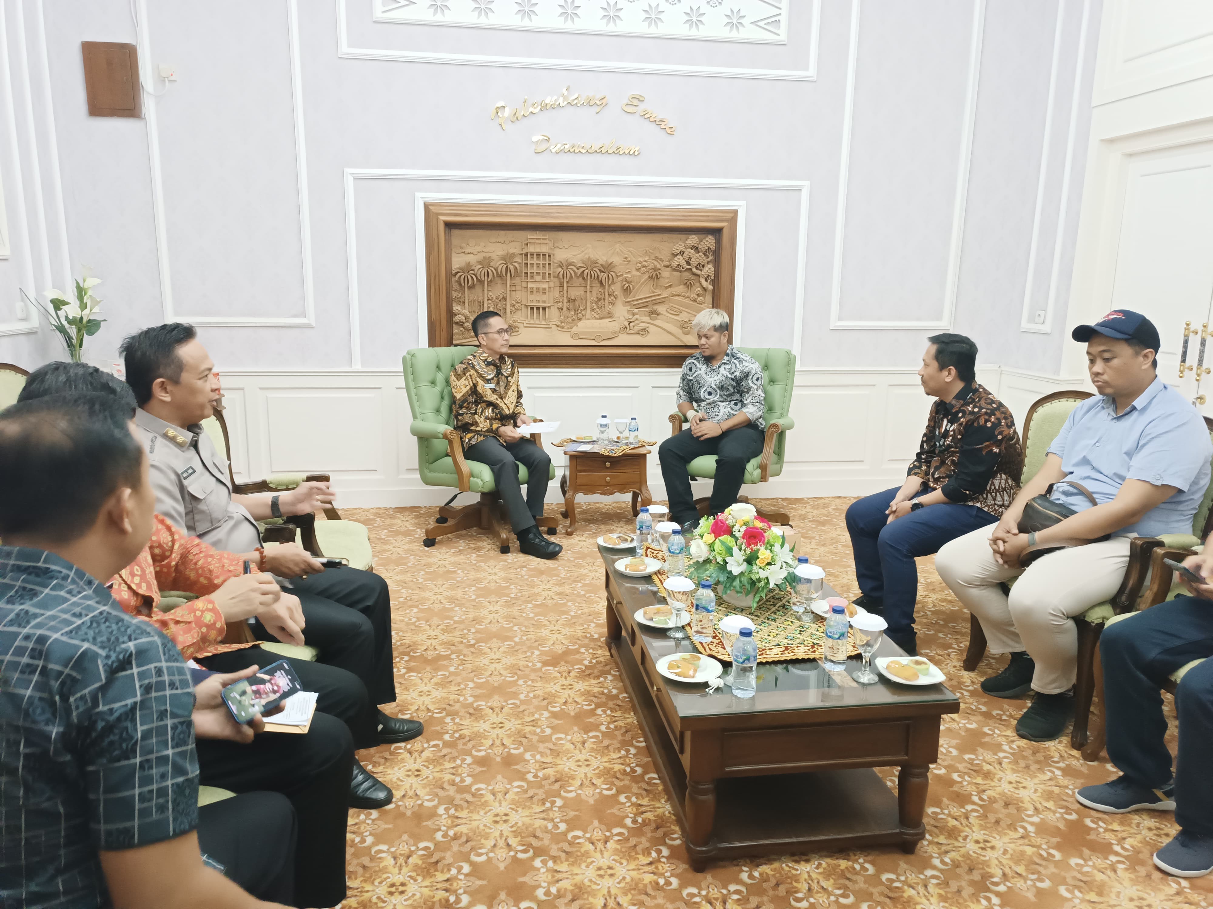 Pj Walikota Palembang Ratu Dewa Audiensi dengan Management PALTV, Sebagai Dukungan Penuh Program PALTV 2024