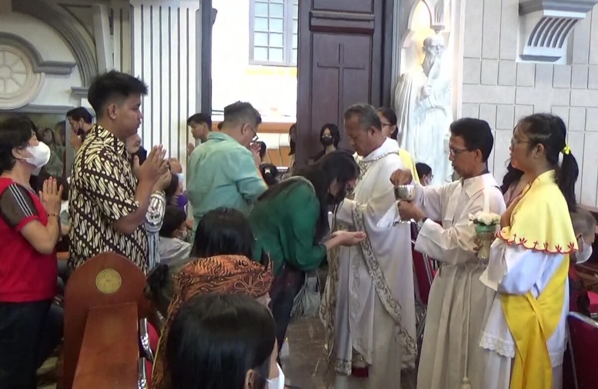 Pada Momen Natal, Uskup Agung Palembang ‘Haramkan’ Golput bagi Umat Katolik pada Pemilu 2024