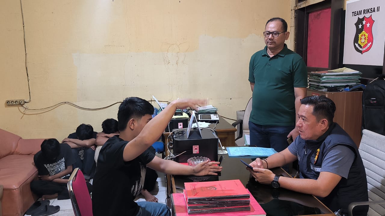 5 Pemuda Ditangkap Usai Kroyok Pemotor di Lampu Merah Charitas, Korban Masih Dirawat