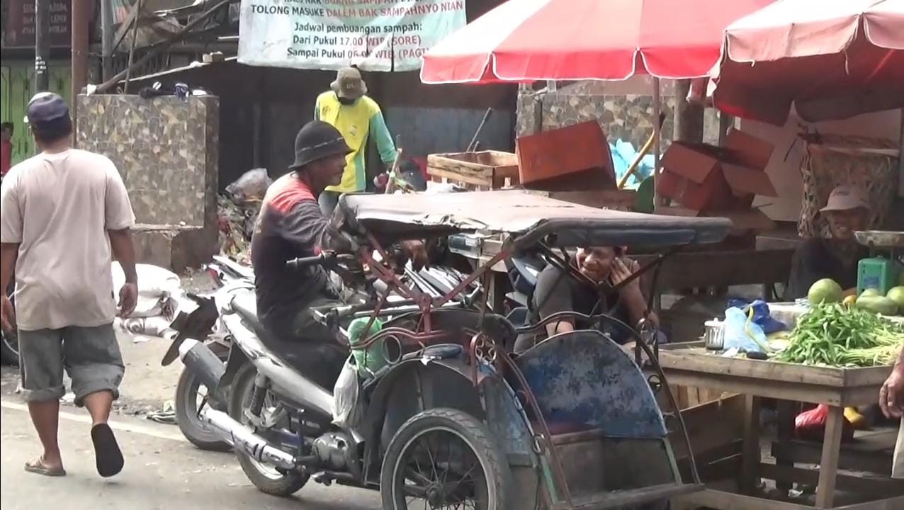 Bentor Masih Jadi Primadona Transportasi di Pasar Tradisional Palembang