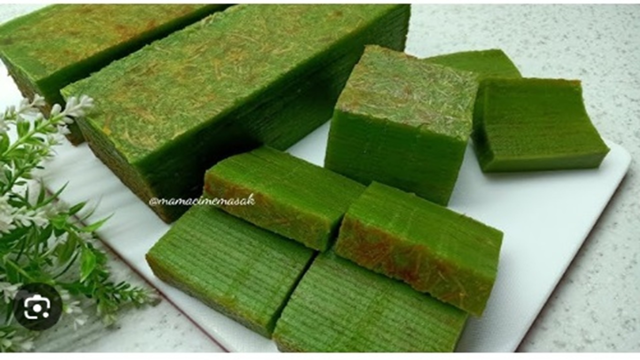 Engkak Ketan Pandan: Kue Lapis Tradisional Palembang yang Wangi dan Lembut