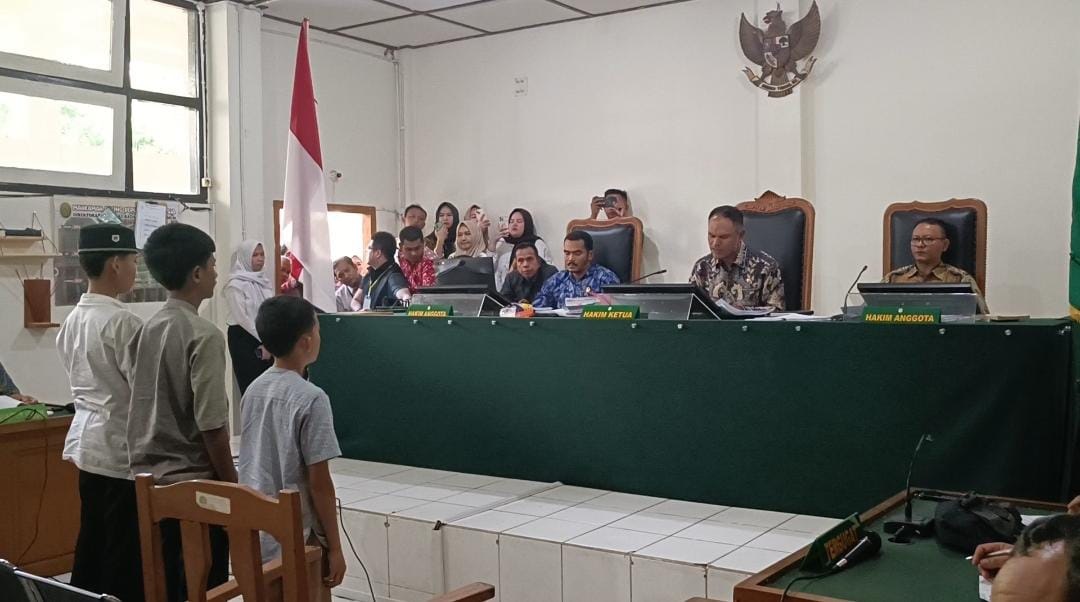 Keluarga Korban Kecewa dengan Vonis Majelis Hakim Terhadap 4 ABH Terdakwa Pembunuhan dan Rudapaksa