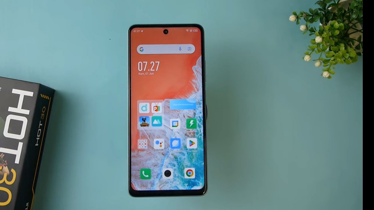 HP 1 Jutaan Tapi Layar Terang di Bawah Terik Matahari? Ini Bukti Nyatanya!