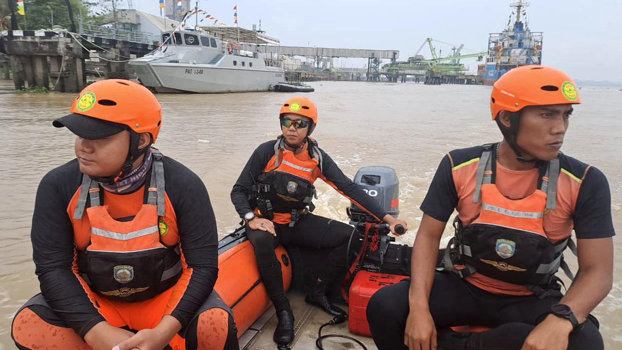 Tim SAR Gabungan Lakukan Pencarian Bocah 11 Tahun Terseret Arus Sungai Musi