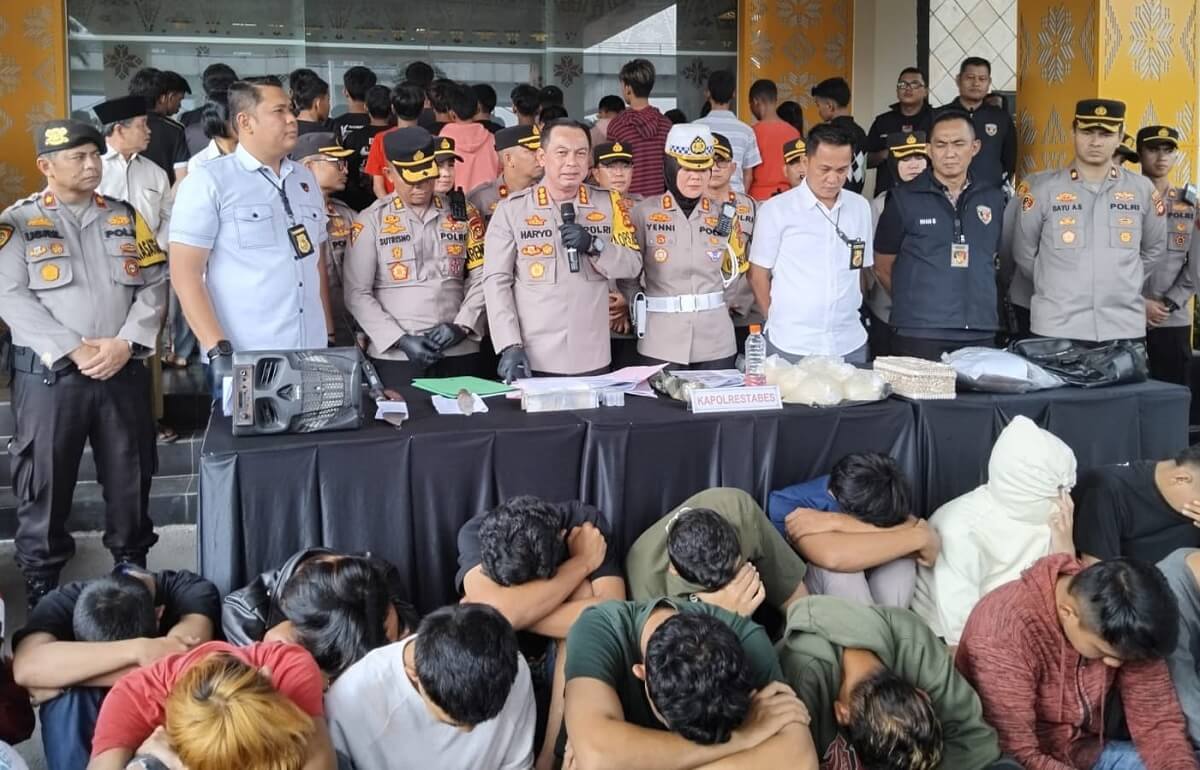 56 Orang Terjaring Razia Gabungan di Palembang, 3 Orang Kedapatan Bawa Sajam