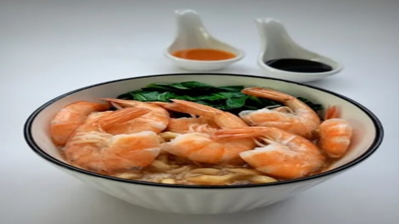 Lomie Udang Palembang Simple: Kuah Kaldu Gurih, Kaya Rasa Laut