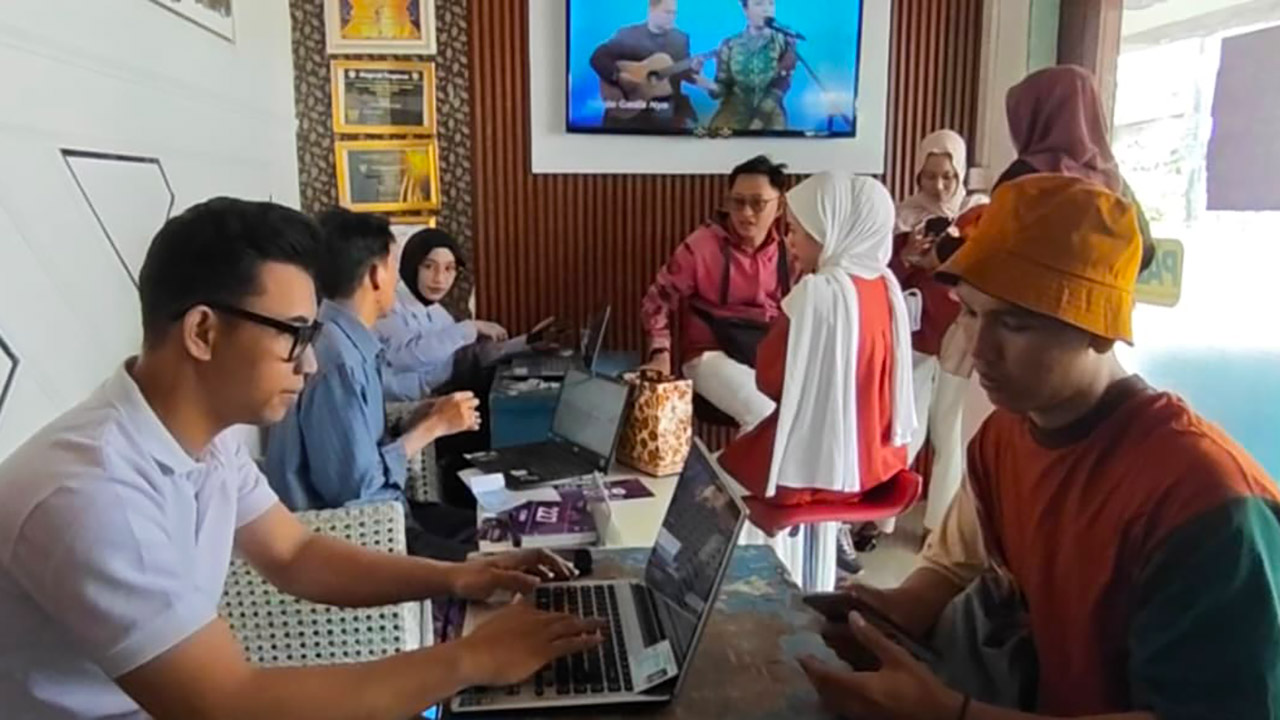 Antusias Peserta PALTV Night Run Targetkan Lari Tercepat dan Umrah