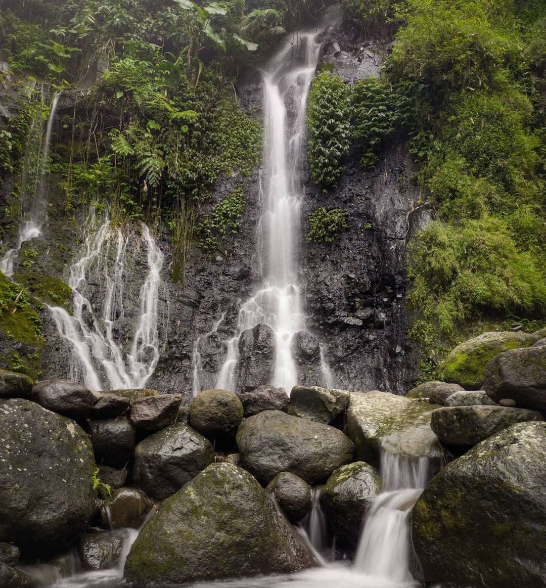 Cerita Mistis Di Indonesia Benarkah Air Terjun Pengantin Ternyata Tidak Angker 