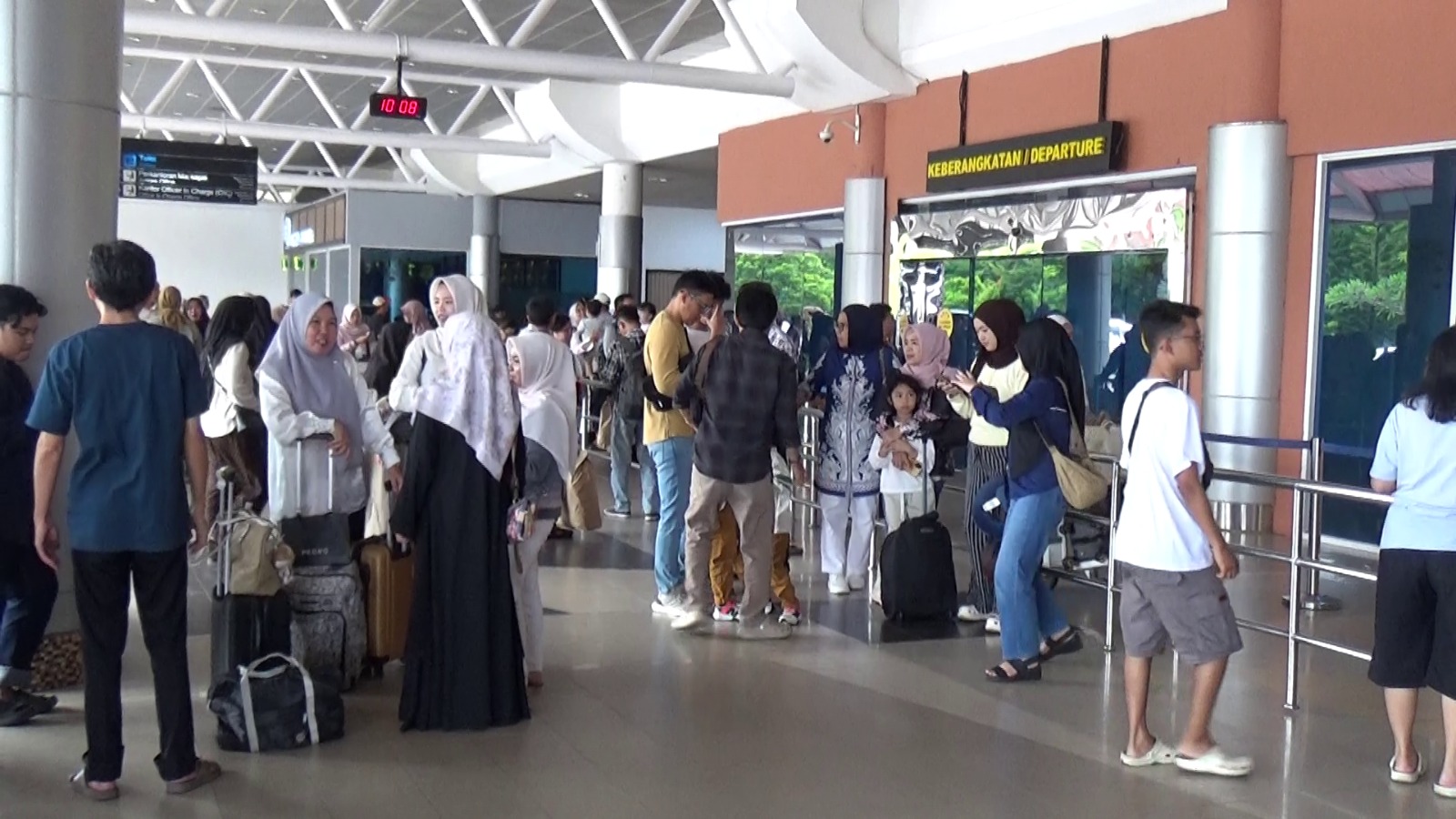 119 Ribu Penumpang Tercatat, Arus Balik di Bandara SMB II Mulai Meningkat