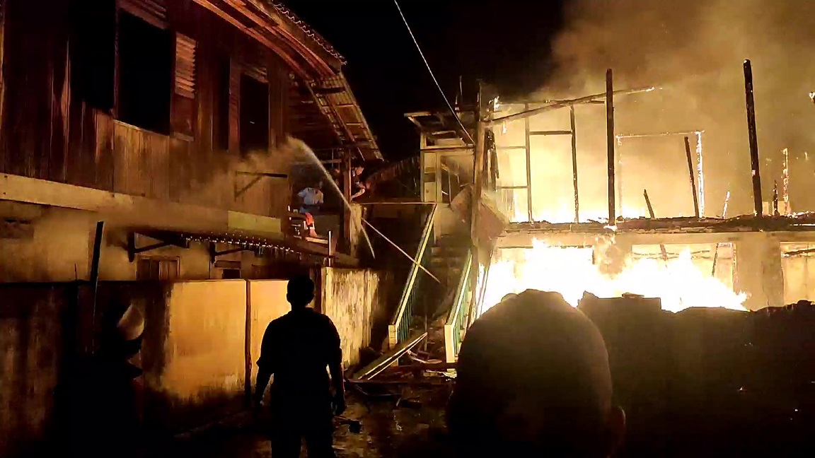 Gubernur Sumsel Berikan Kemudahan Pengurusan Dokumen Warga Terdampak Kebakaran