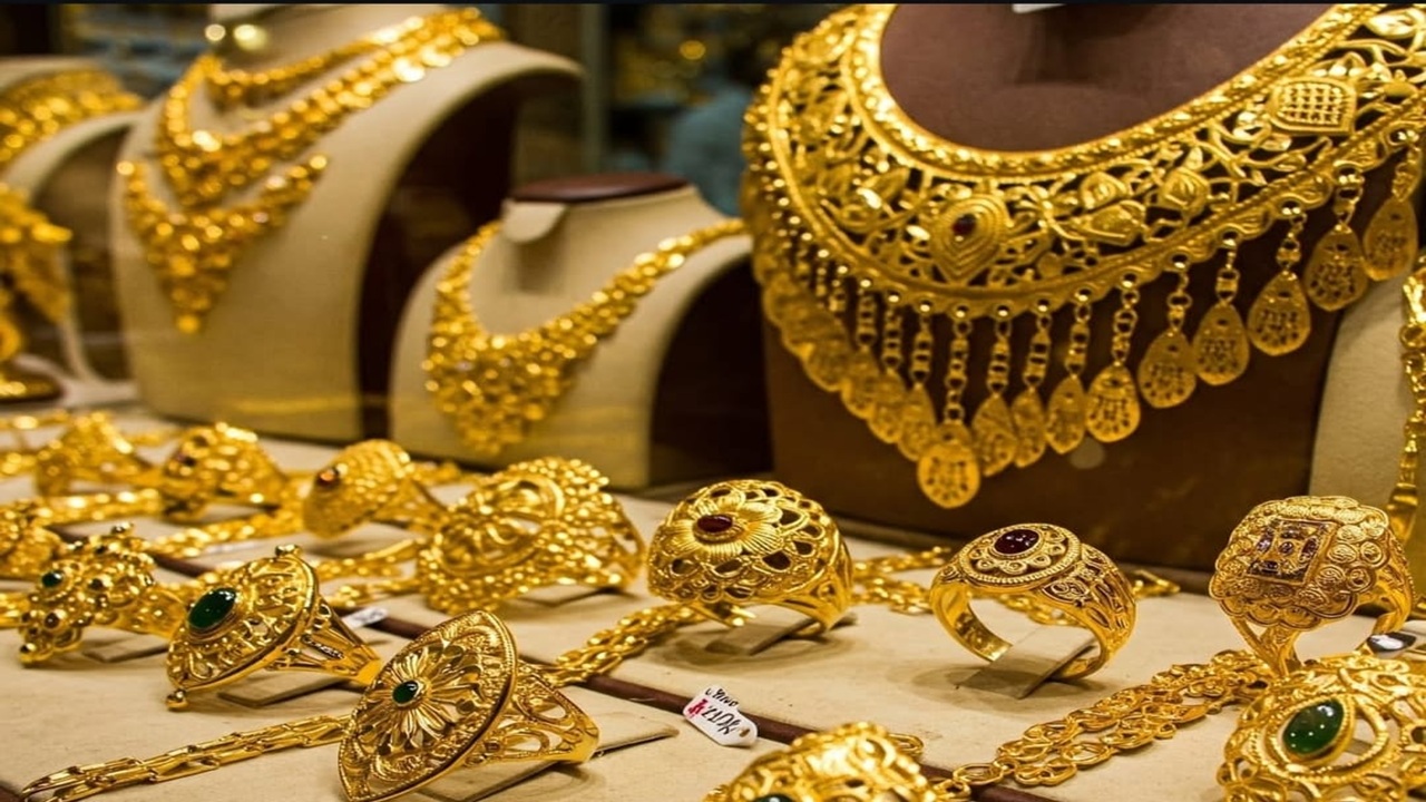 Harga Emas Perhiasan di Palembang Beragam, Masih Ditemukan di Bawah Rp14 Juta per Suku