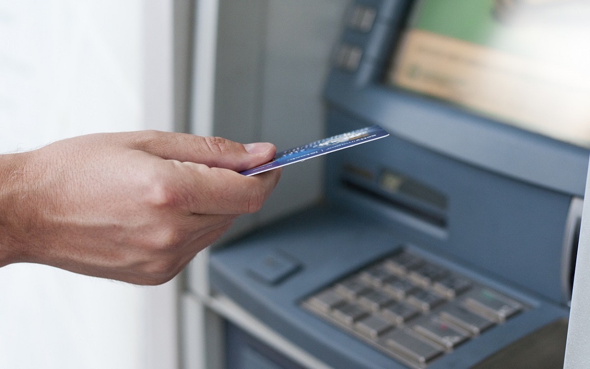 BI Tegaskan Agar Bank Menjaga Ketersediaan Uang di ATM Selama Libur Lebaran