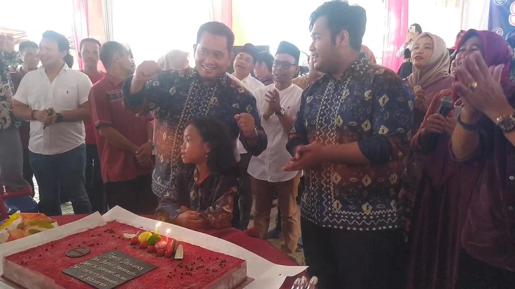 Hari Ketiga Lebaran, Bupati Banyuasin Askolani Open House di Rumah Pribadi