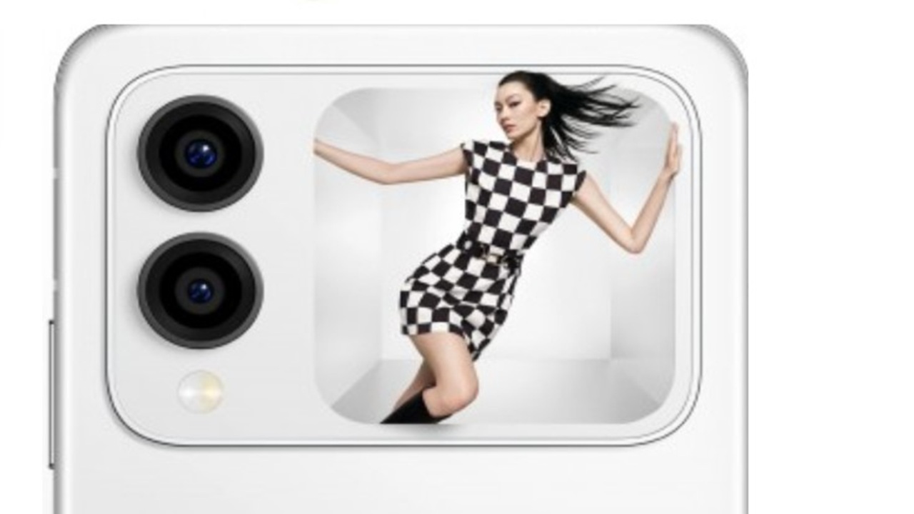 Era Baru Ai+: NovaFlip Jadi Ponsel Lipat Pertama, Rilis Awal 2026