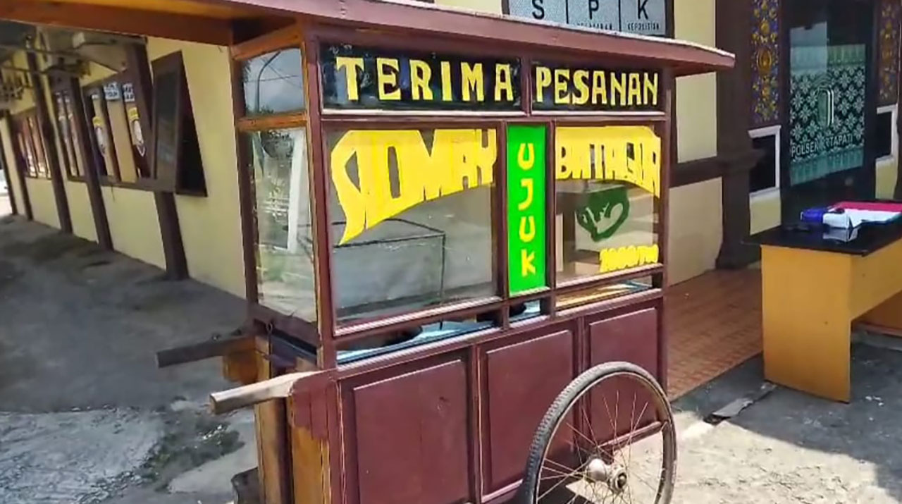 Dilandasi Dendam, Penjual Siomay di Palembang Nekat Curi Gerobak Milik Saingannya