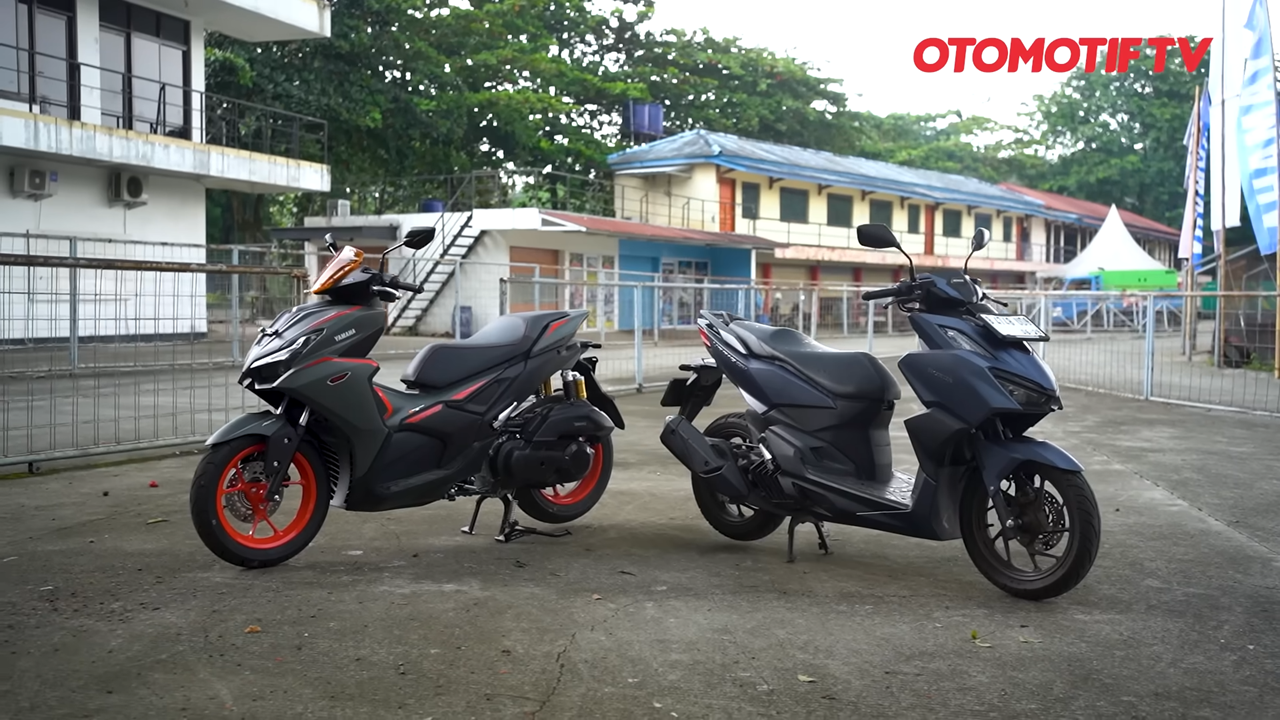 Perbandingan Yamaha Aerox 155 Connected Series dengan Honda Vario 160