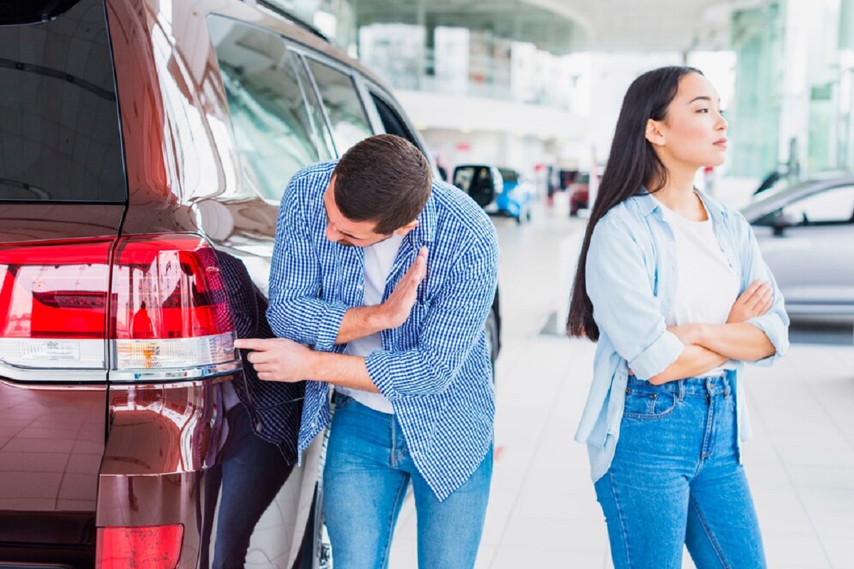 Hilangkan Baret Mobil dengan Mudah, Begini Cara Praktisnya di Rumah!