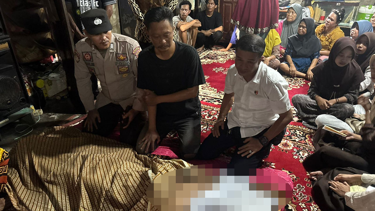 Seorang Warga Tanjung Laut Tewas Tersengat Listrik Saat Pasang Tiang Lampu Jalan