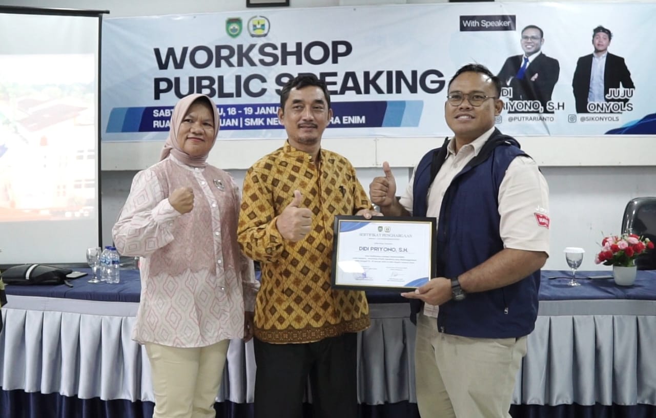 Workshop Public Speaking Asah Ketrampilan Siswa SMK Negeri 1 Muara Enim