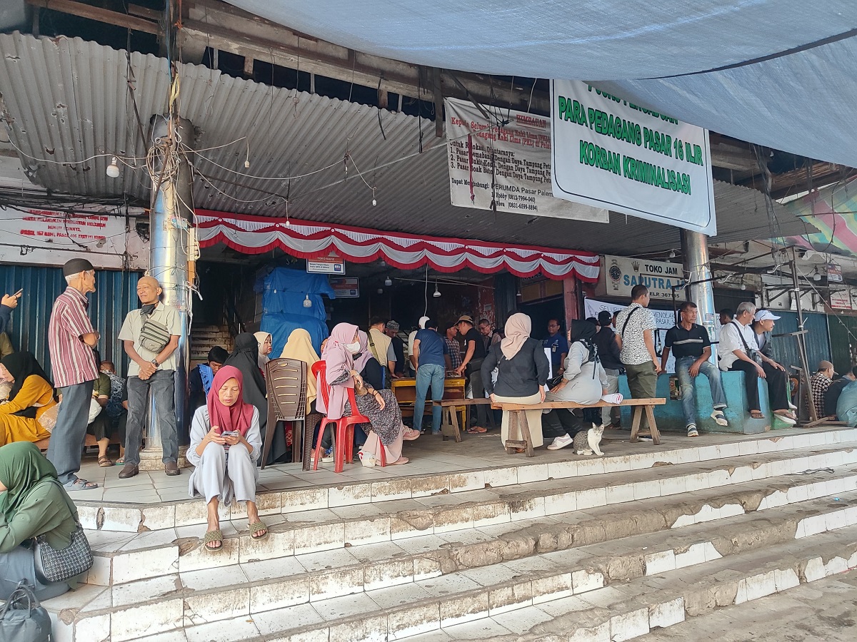  Haru Biru di Pasar 16 Ilir, Pedagang Tolak Keras Revitalisasi, Kenapa?