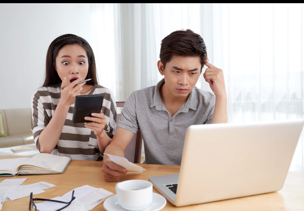 Mengungkap Bahaya Pinjaman Online