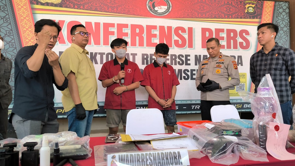 Polda Sumsel Ungkap Narkoba Sintetis Industri Rumahan Beromzet Ratusan Juta, 2 Pelaku Ditangkap!