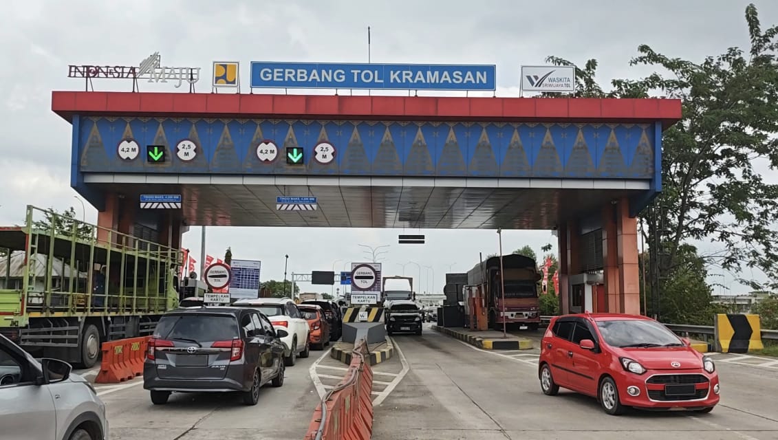 Akhir Libur Panjang, Arus Balik Mulai Padati Tol Kramasan