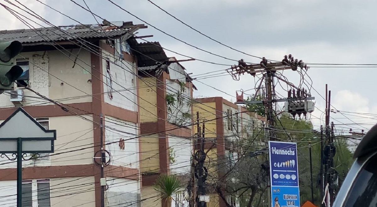 Kabel Semerawut di Palembang Dikeluhkan Warga, Pemkot Siap Ambil Tindakan Tegas