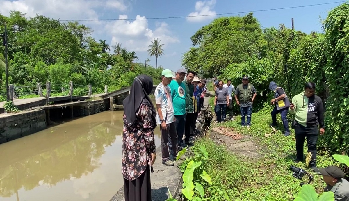 Respon Keluhan Warga, Ratu Dewa Gercep Tinjau Kondisi Infrastruktur