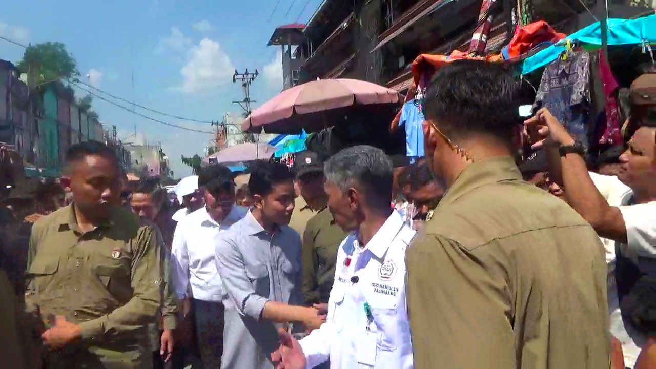 Pedagang Pasar 16 Menyayangkan Gagal Sampaikan Keluhan ke Wapres RI Gibran Rakabuming Raka