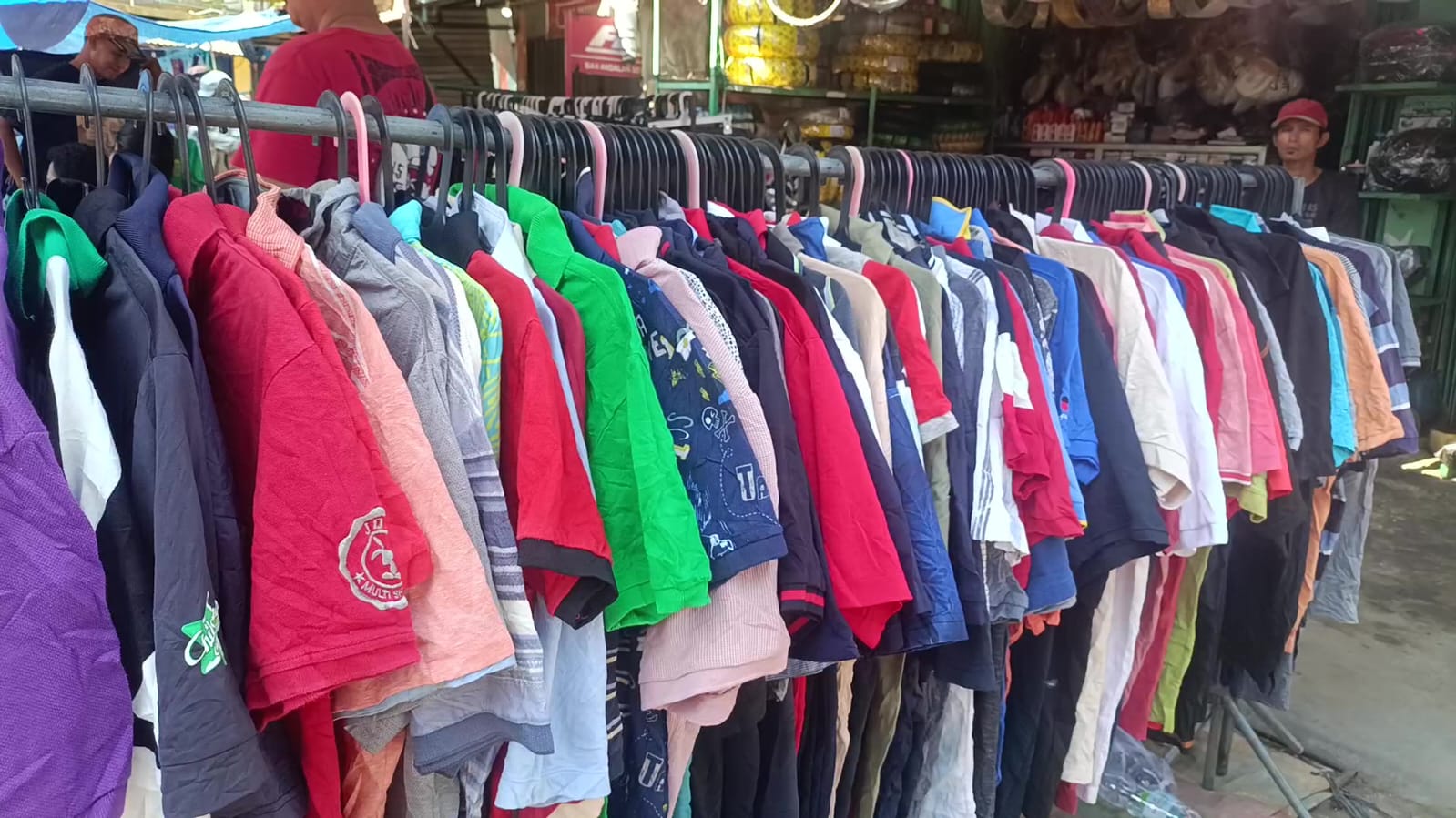 Rencana Pelarangan Impor Pakaian Bekas Tuai Penolakan Pengusaha