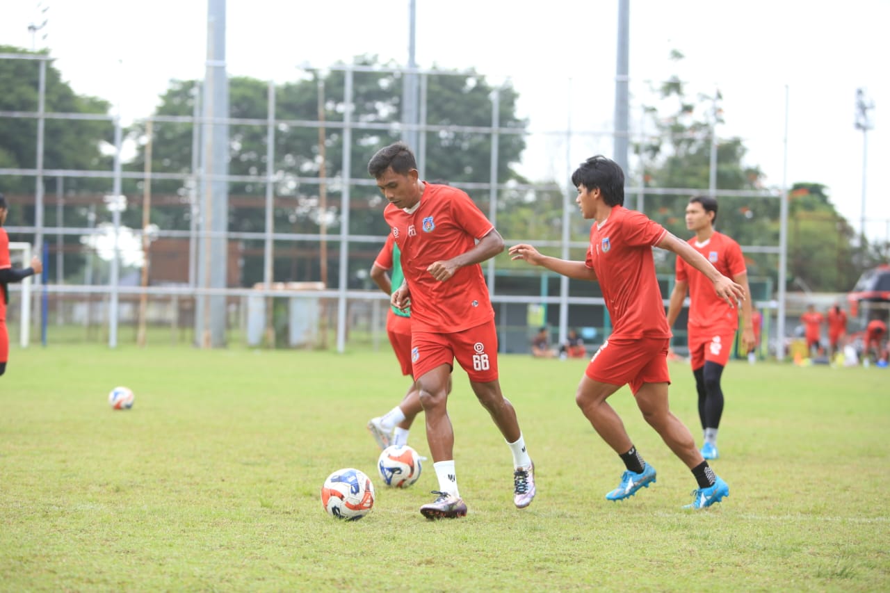 Nilmaizar Matangkan Persiapan Sumsel United Jelang Derby Sumsel Jilid II