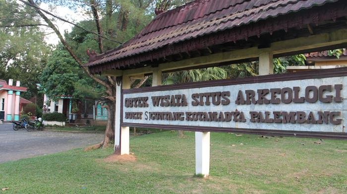 Mengenang Kejayaan Kedatuan Sriwijaya di Palembang dari Bukit Siguntang