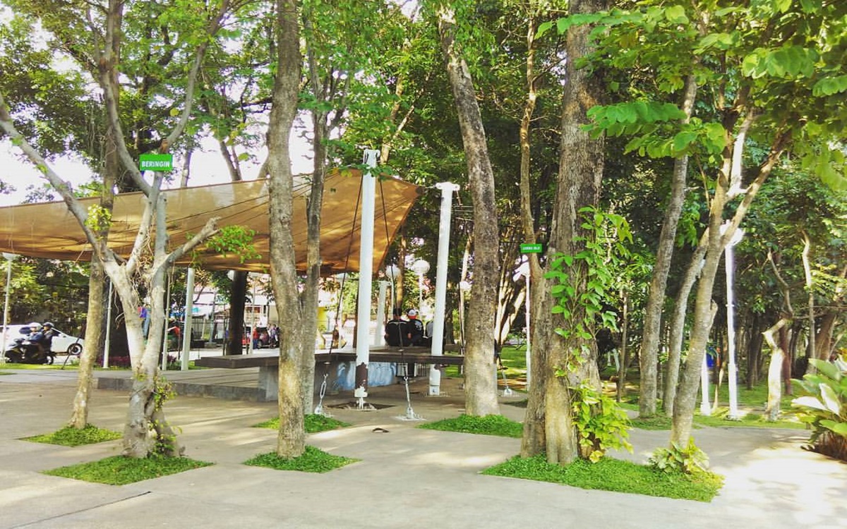 Keseruan Wisata di Taman Kunang Kunang Malang