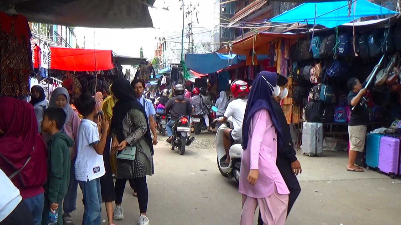Omzet Pedagang Kaki Lima di Kawasan Pasar 16 Ilir Menurun Pascapenertiban