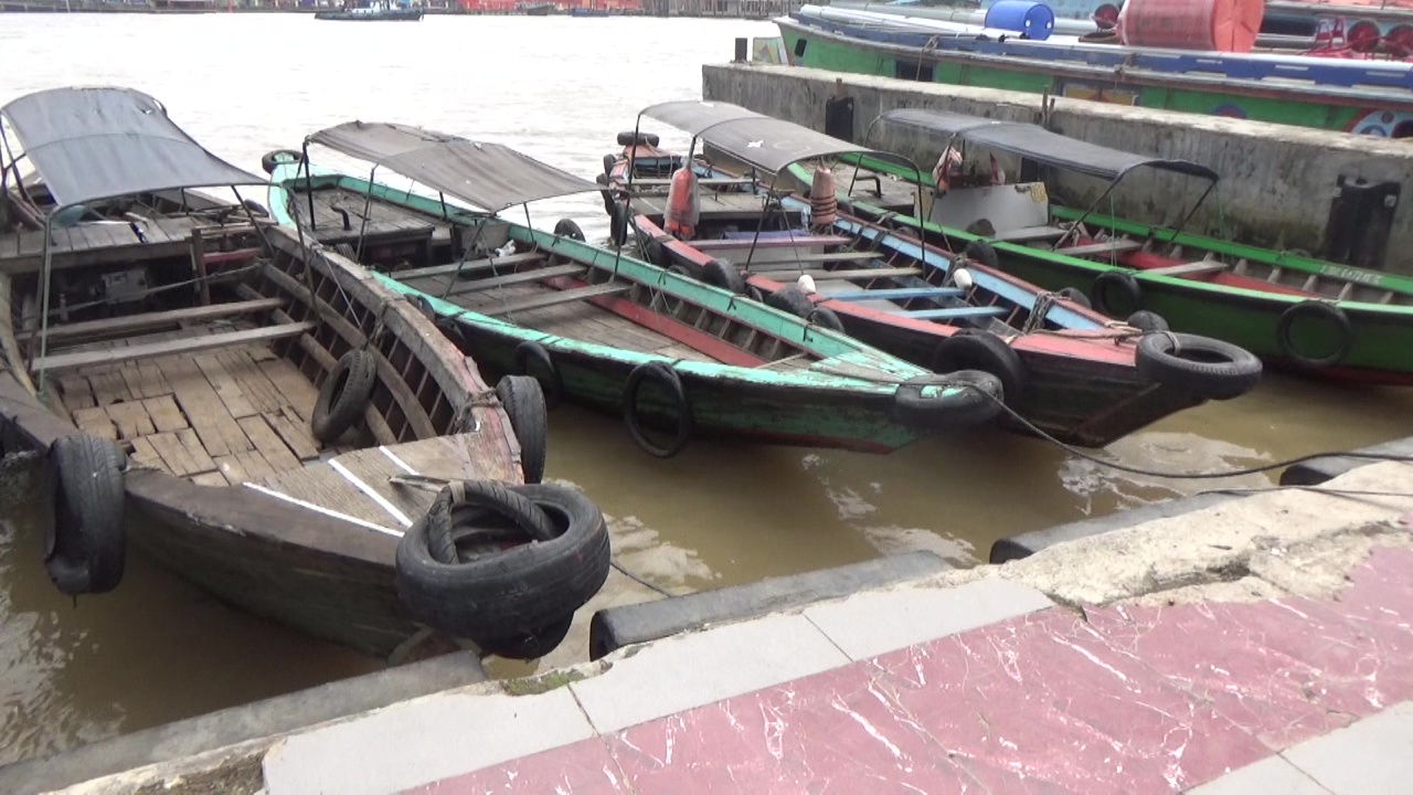 Perahu Ketek Selalu Jadi Pilihan Transportasi ke  Pulau Kemaro Rayakan Cap Go Meh