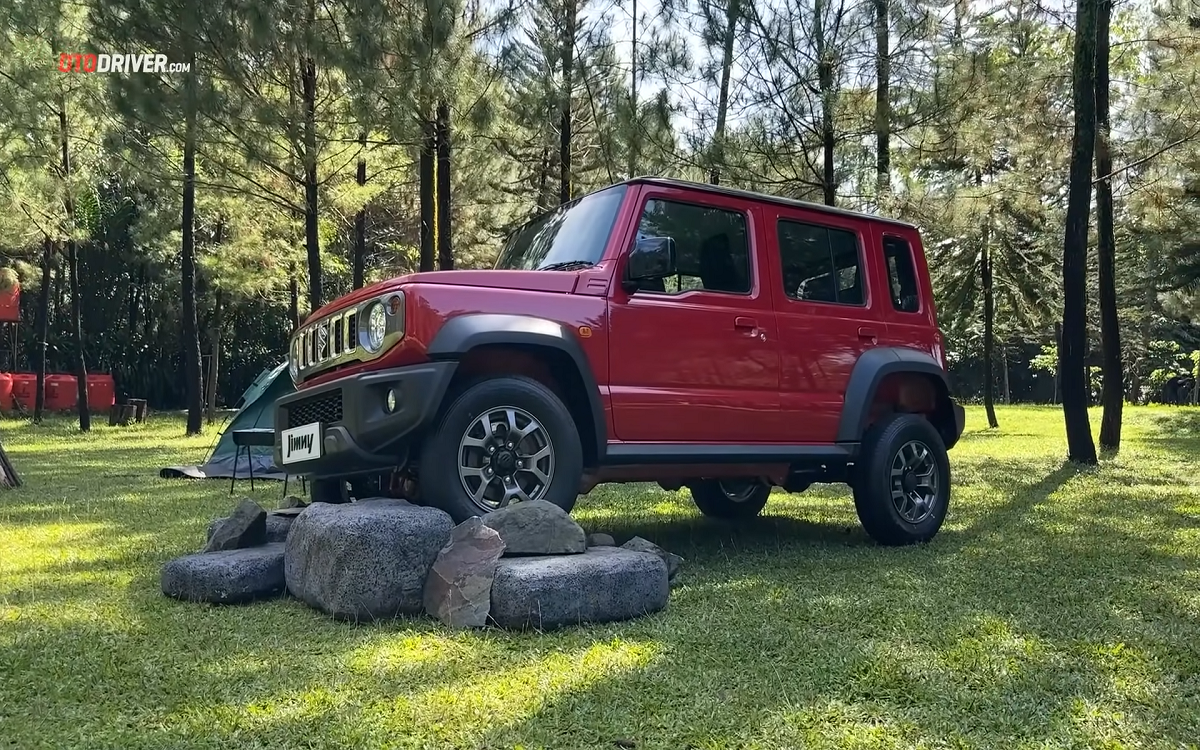 Eksplorasi Suzuki Jimny 5-Door: Magnetisme Ikonik